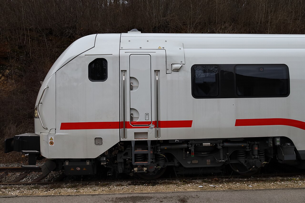 ICE L Steuerwagen Seite 12.23