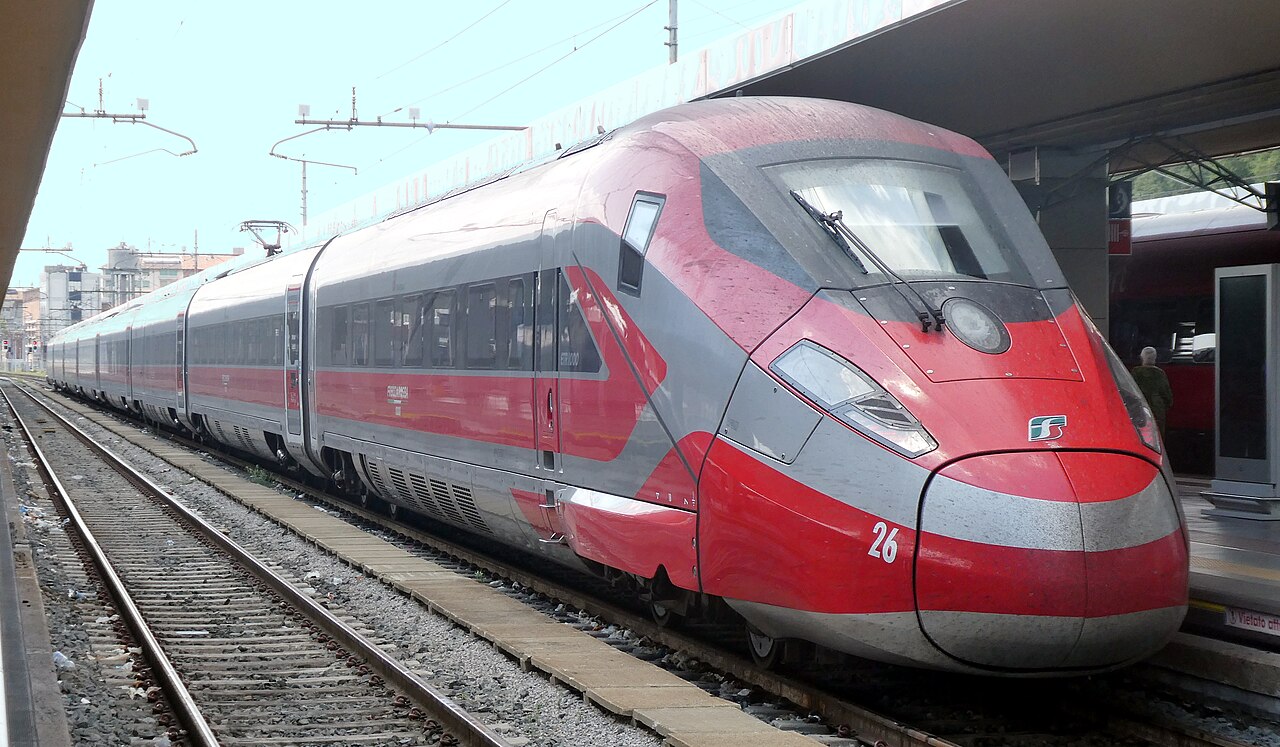 Frecciarossa 1000 am Bahnhof Torino Porta Nuova